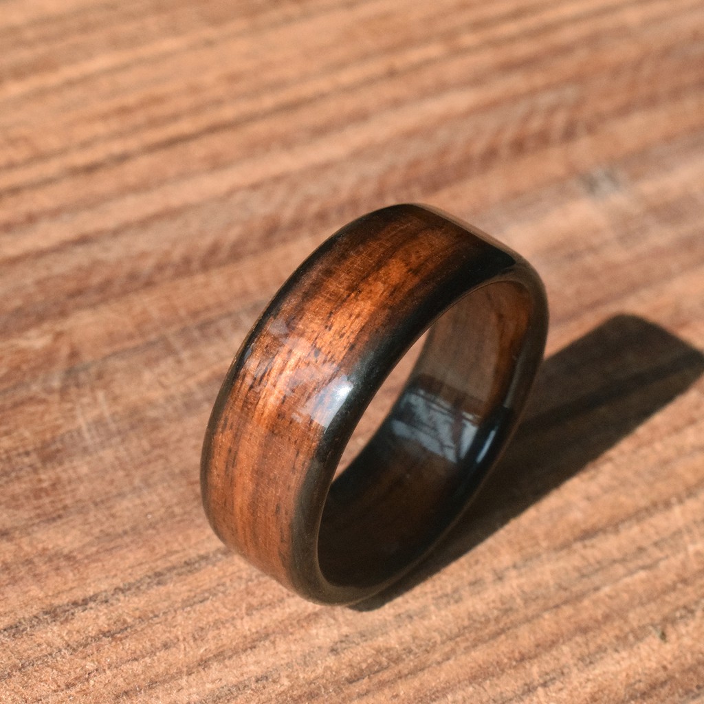 Nhẫn gỗ sưa uốn