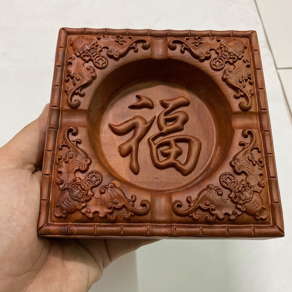 Gạt tàn thuốc chạm song ngư gỗ hương nguyên khối