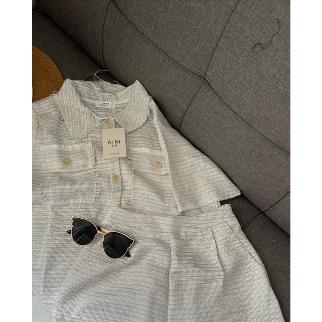 Set dạ tweed quần đùi cộc Samhyewear | BigBuy360 - bigbuy360.vn