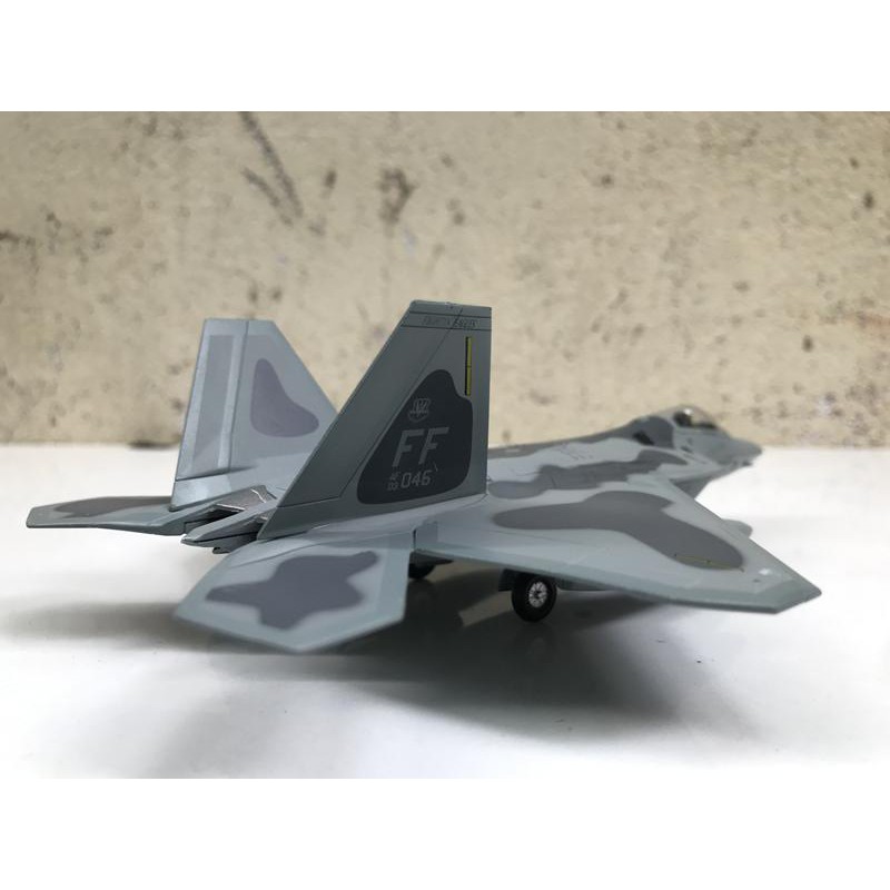 Mô hình Máy bay Lockheed Martin F22 Raptor  1:100