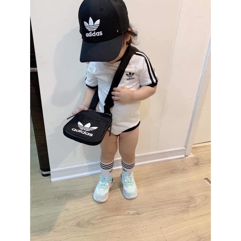 Mũ kid 2 màu trắng- đen hàng đẹp