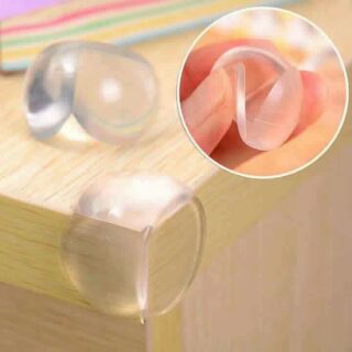 8 miếng silicone bịt góc bàn