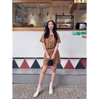 SET ÁO CROPTOP KÈM CHÂN VÁY CHẤT LINEN DẦY DẶN KẺ SỌC HOT HIT