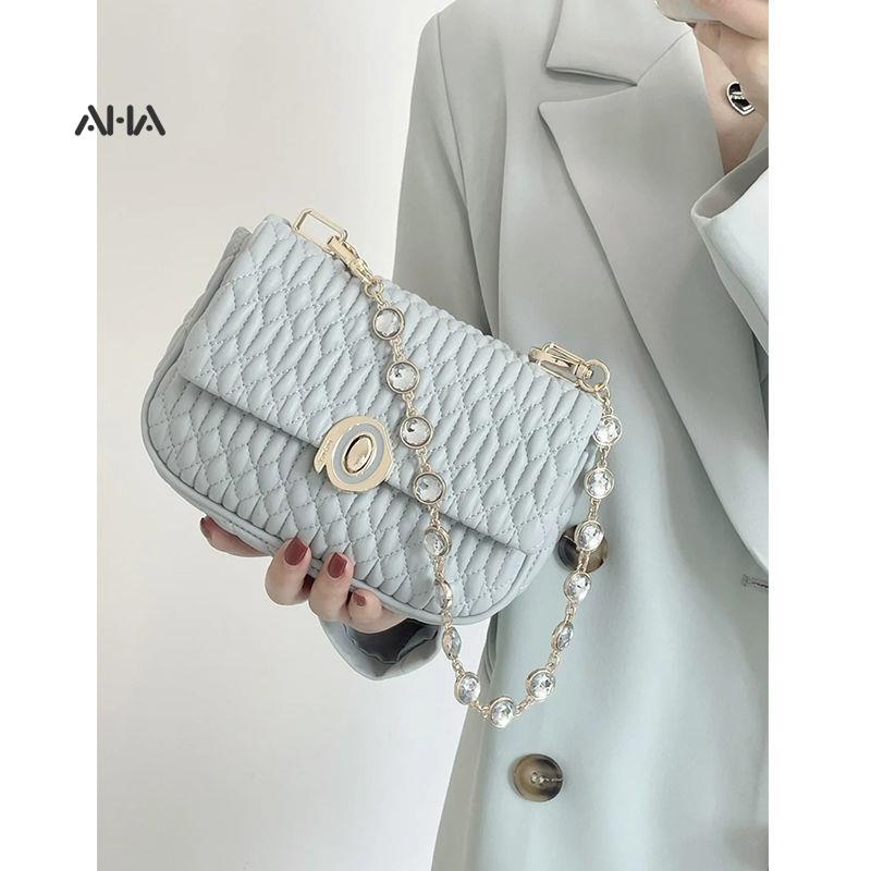 Túi đeo vai AHA official quai xích cao cấp màu xanh nhạt phong cách cho nữ