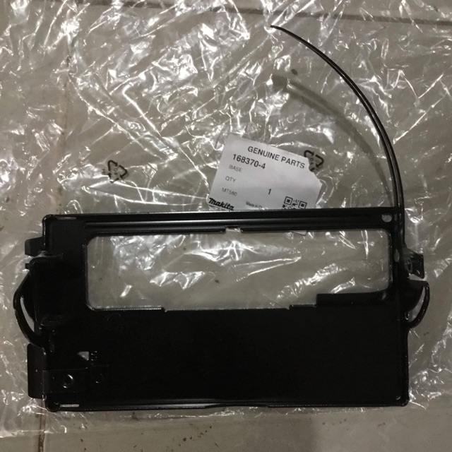 Bàn đế máy cưa gỗ MT580