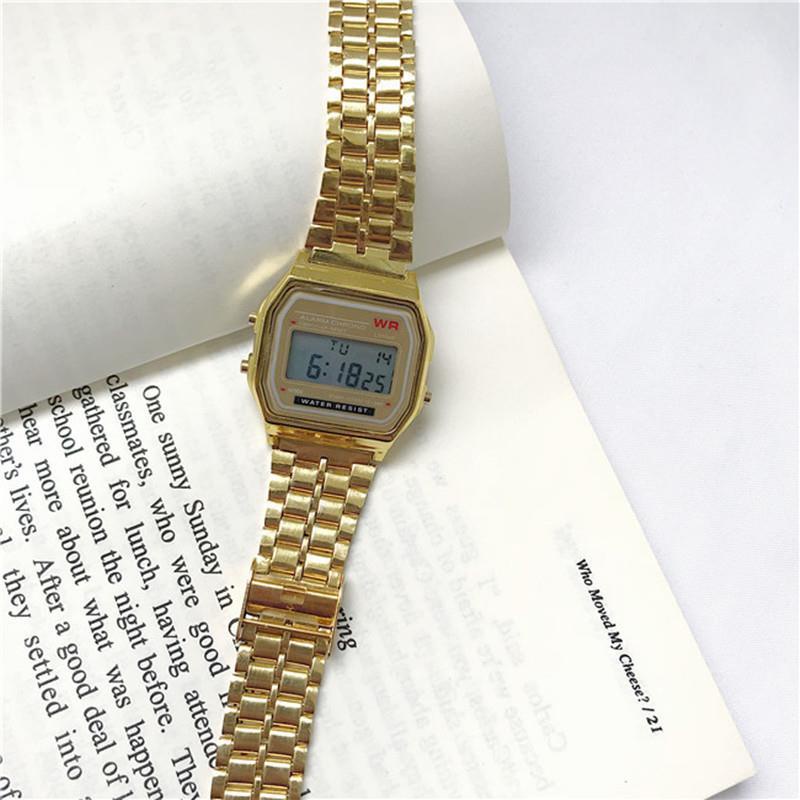Ms. Đồng Hồ Điện Tử Đeo Tay Dây Thép Vàng Nhỏ Gọn Retro Chống Nước Chất Lượng Cao Đẹp Mắt Cho Nam