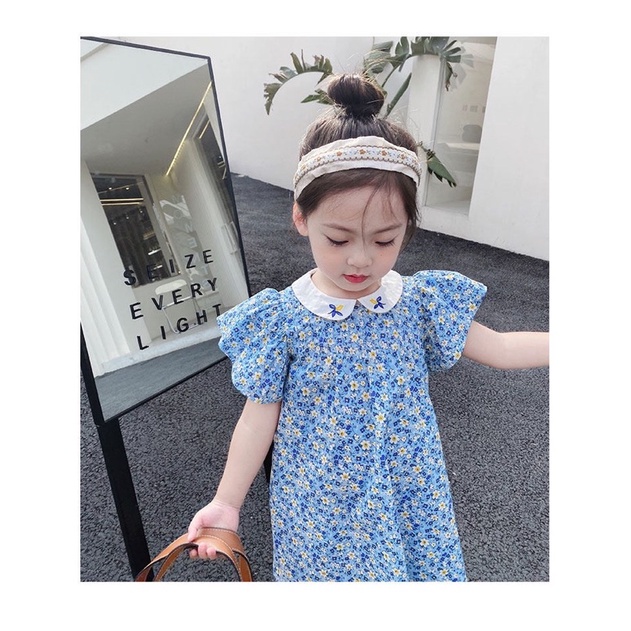 Váy Next hoa nhí xanh - cổ sen thêu hoa cho bé gái