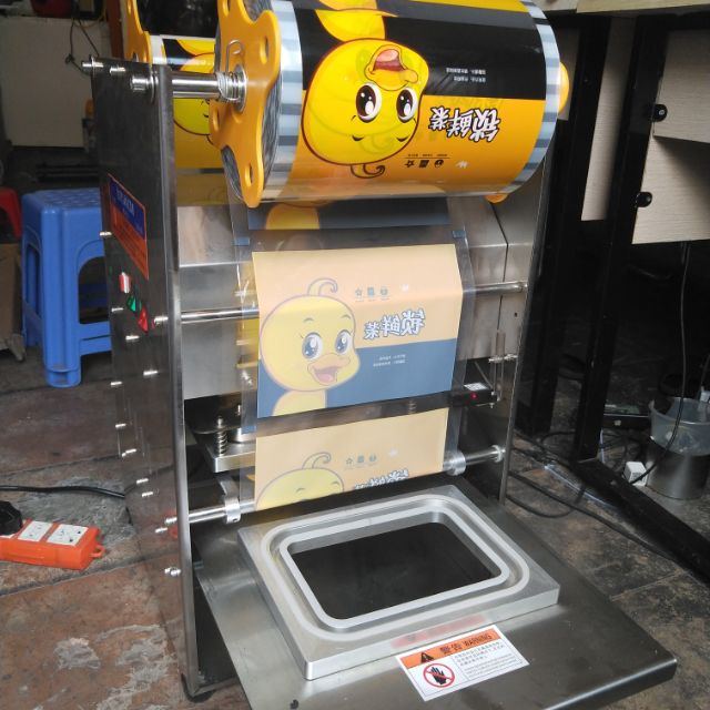 Máy dập khay nhựa thủ công, máy đóng hộp thịt, đậu hũ