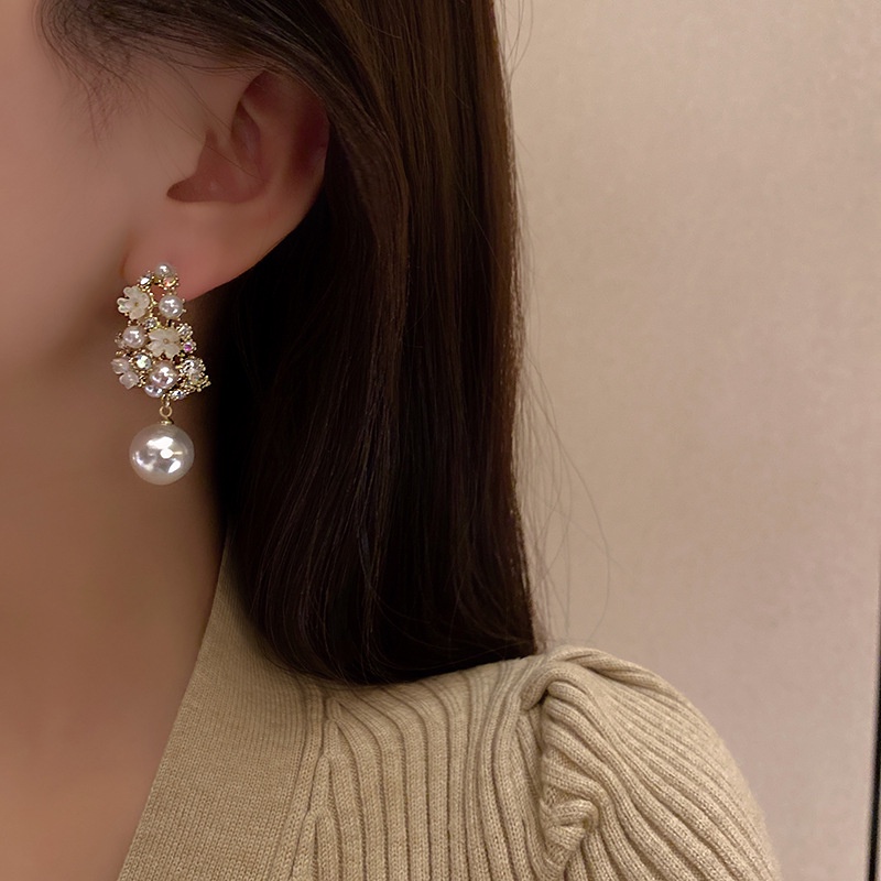 Khuyên Tai Hình Bông Hoa Đính Đá Và Ngọc Trai Giả Thanh Lịch Dành Cho Nữ