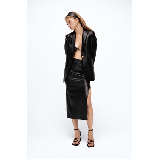 Order chân váy ZARA auth tuồn đầu mùa thu mới của phụ nữ Chân váy giả da xẻ tà lệch cạp cao