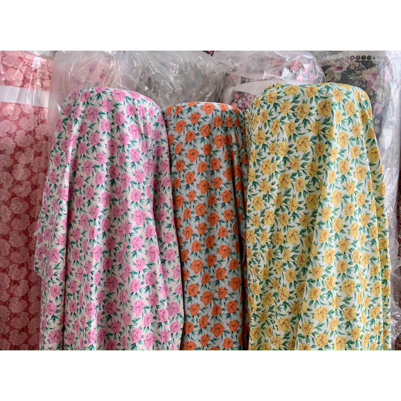 vải thô cotton mềm mịn máy may đồ mẹ bé mẫu hoa sam
