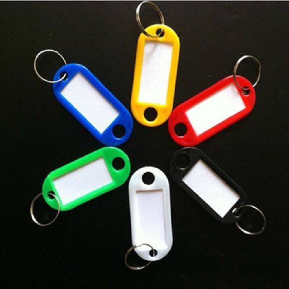 Set 10 Thẻ Bằng Nhựa Màu Sắc Ngẫu Nhiên Có Móc Chìa Khóa Tiện Dụng
