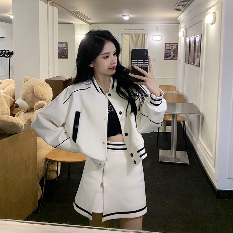 Bộ Đồng Phục Bóng Chày Áo Khoác Dáng Ngắn Phối Chân Váy Lưng Cao Cá Tính Cho Nữ