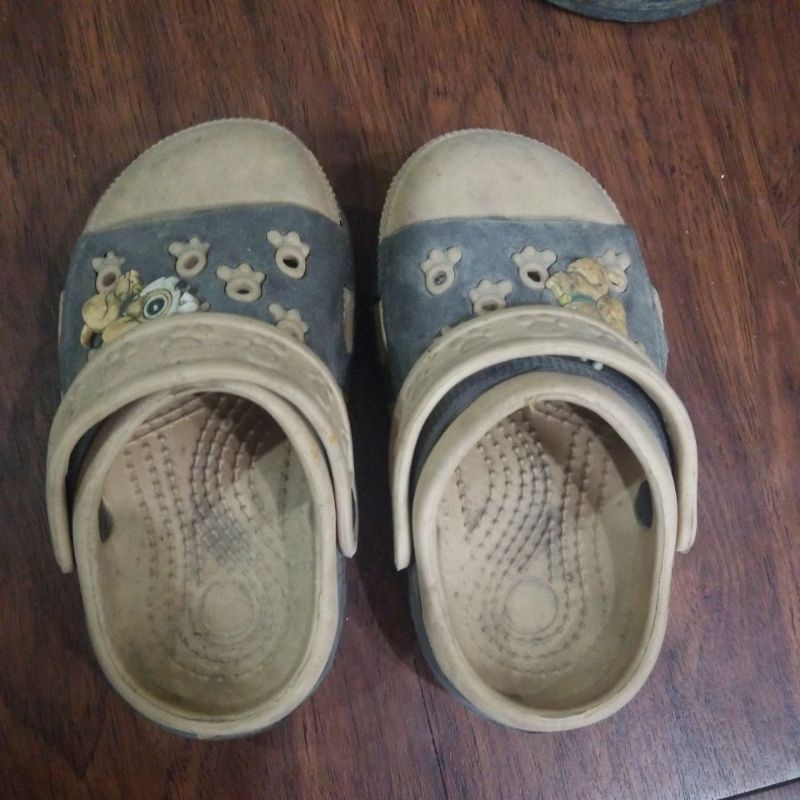 Thanh lý giày cho bé