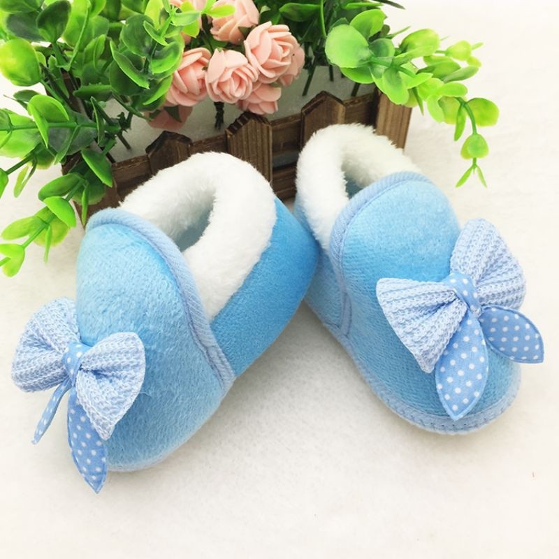 Giày đế mềm thắt nơ xinh xắn cho bé gái