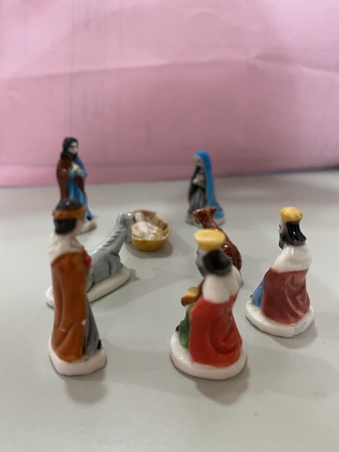 182. Bộ Noel gốm sứ tí hon 1cm