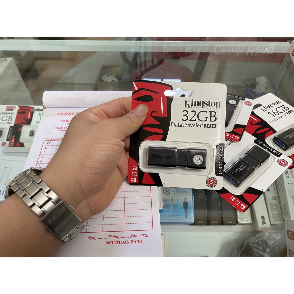 USB Kingston 32GB 3.0 ( Giá sốc )