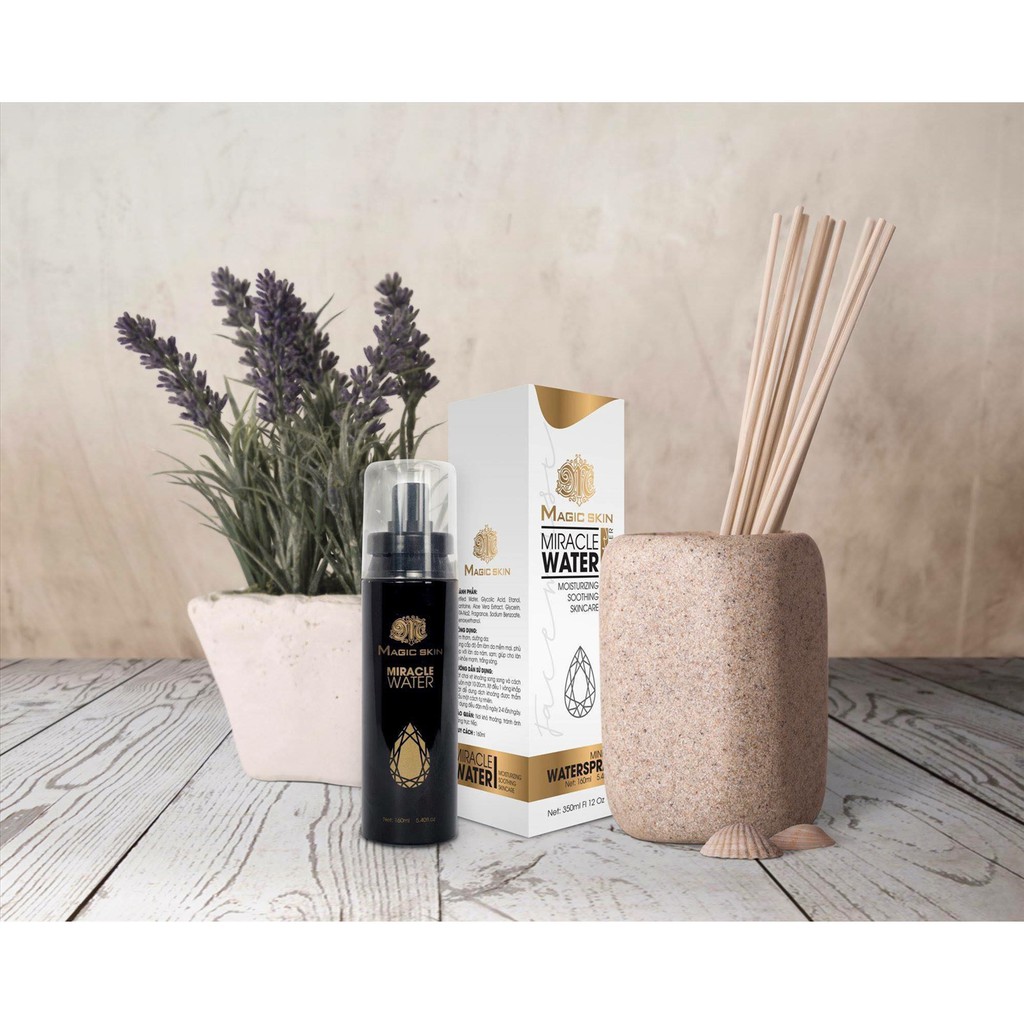 Xịt khoáng trắng da magic skin | BigBuy360 - bigbuy360.vn