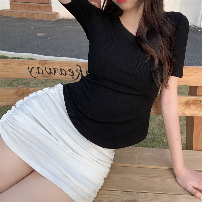 Áo Thun Nữ Ngắn Tay Cổ Chữ V Ôm Dáng Gợi Cảm