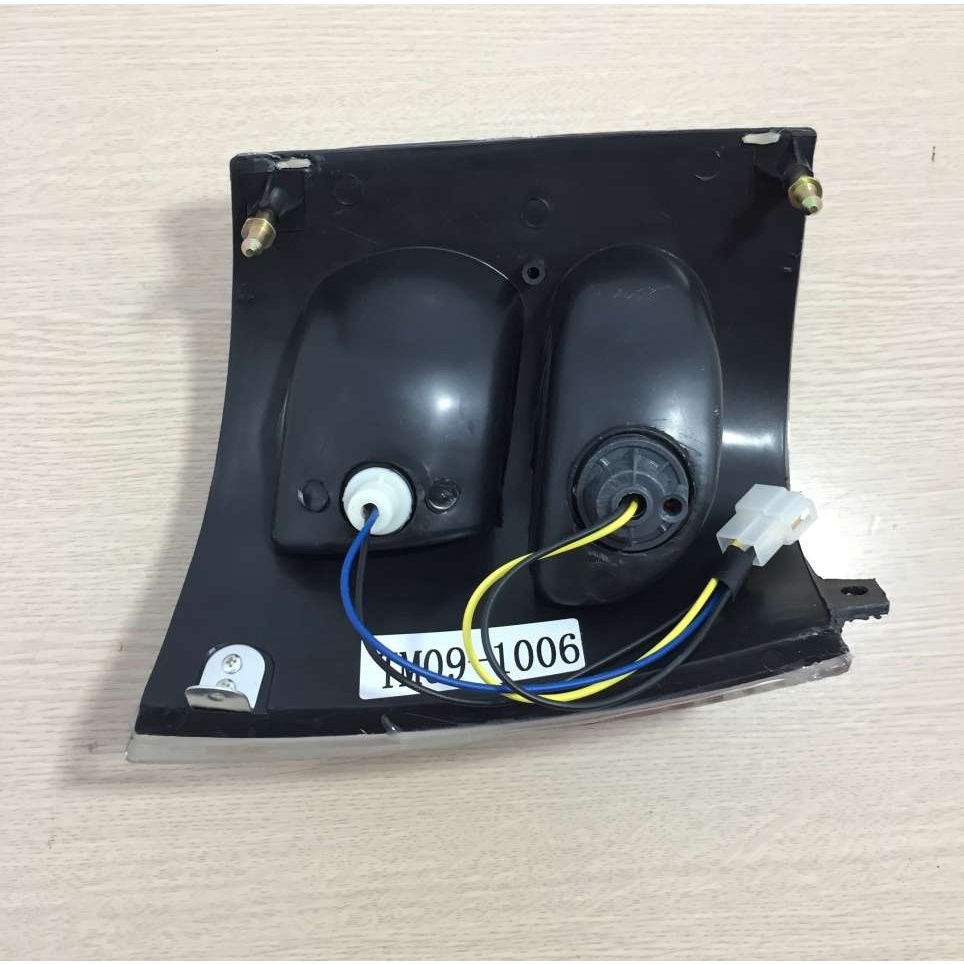 Đèn pha, đèn xi nhan xe tải cho xe Hoa mai 2.5 tấn, 4 tấn, TM01-8001)