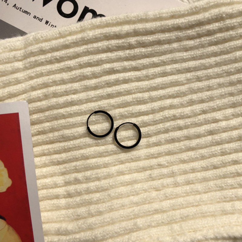 Hoa tai thời trang Hàn Quốc màu đen đơn giản