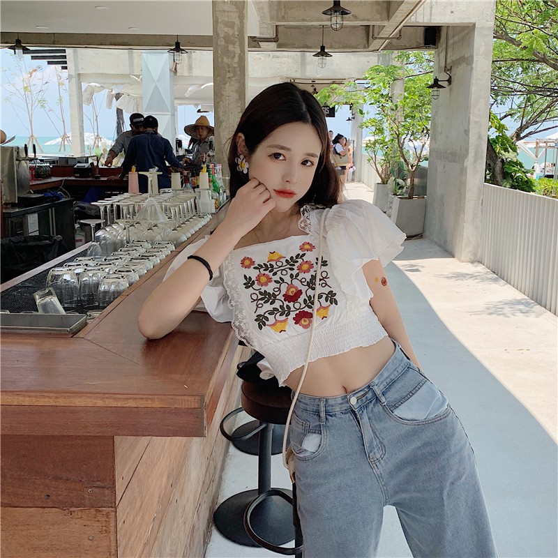 Áo crop top ngắn tay phong cách thời trang dành cho nữ