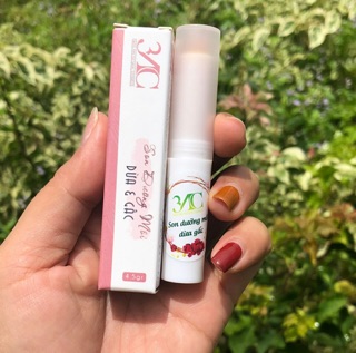 SON DƯỠNG MÔI DỪA GẤC