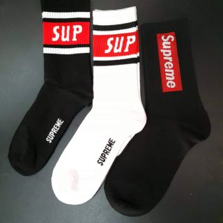 Vớ dài mang giày Sneaker cá tính