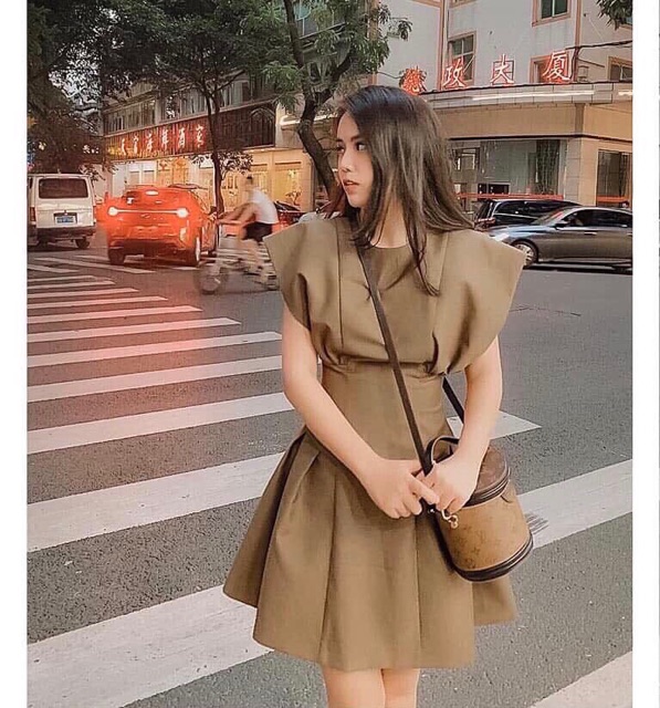 Đầm chíp eo cánh tiên