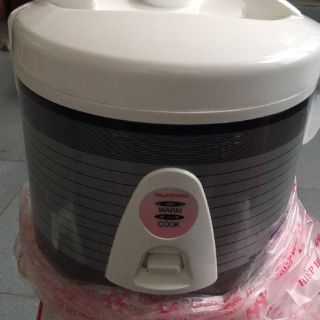 Nồi cơm điện hiệp hưng Hh635