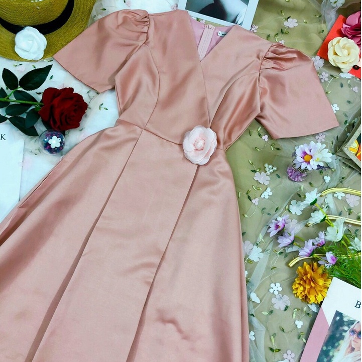 Đầm Dự Tiệc Cổ Tim,Váy Dáng Xòe Thiết Kế Tay Bồng Cao Cấp Kèm Tag Hoa  Tiểu Thư Dạo Phố ( Chất Liệu Tapta full 2 Lớp) Mp