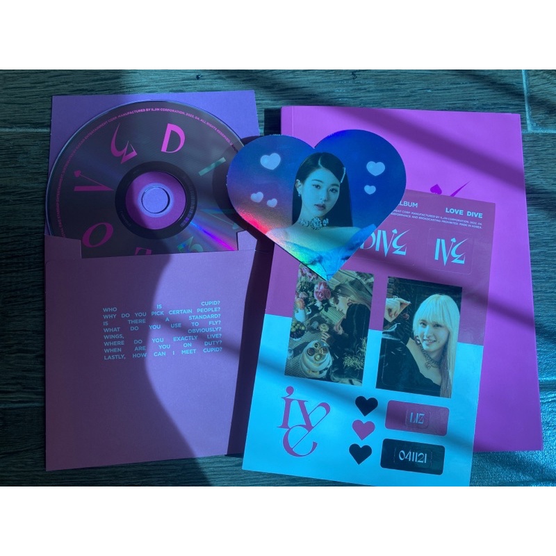 Lẻ bộ ảnh album Love Dive ver Hồng