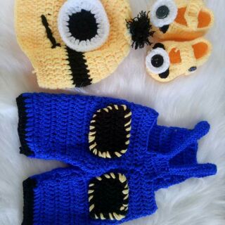 Set yếm giày nón cho bé hình con Minion