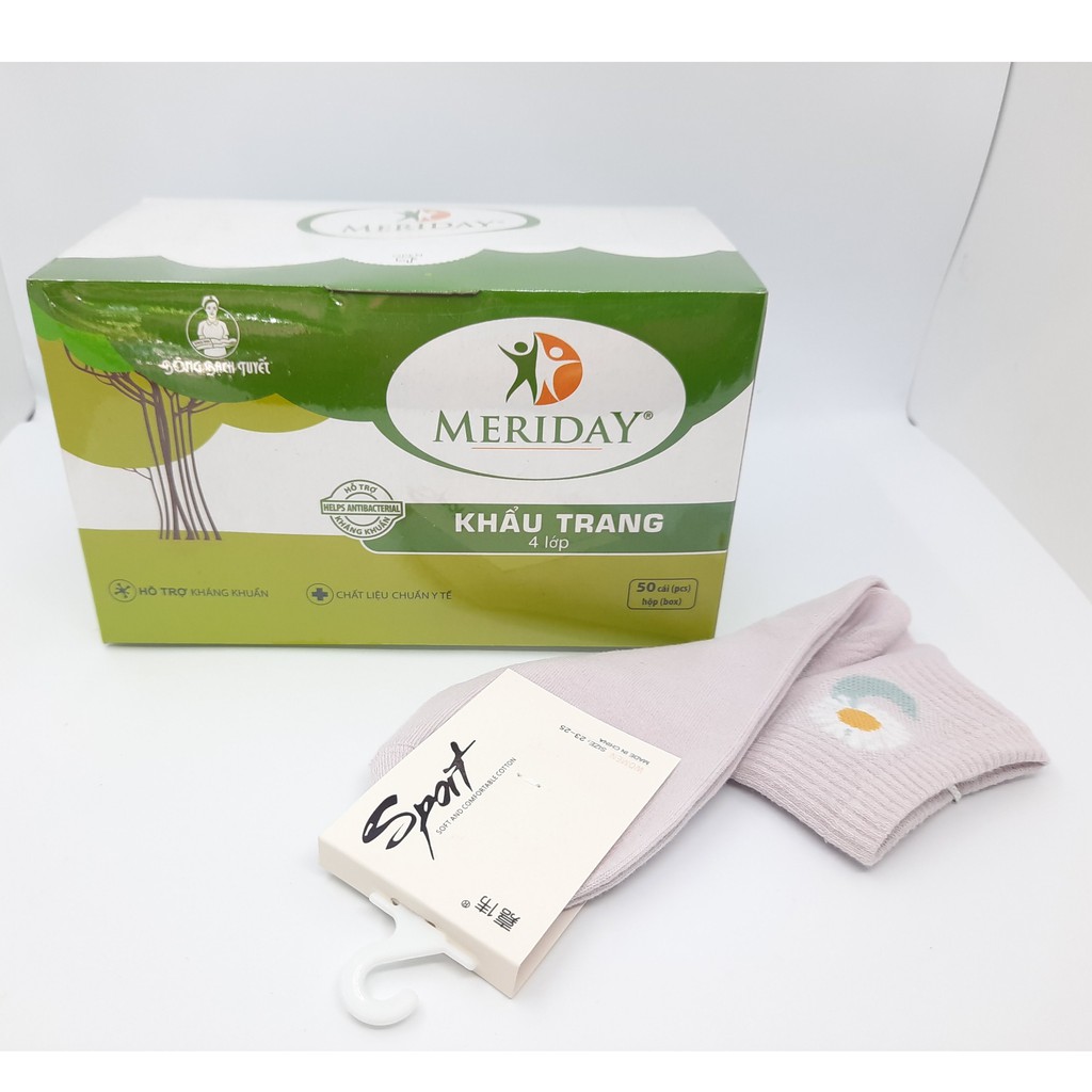 1 HỘP KHẨU TRANG MERIDAY XANH 4 LỚP (TẶNG 1 ĐÔI VỚ HOC CÚC) | BigBuy360 - bigbuy360.vn