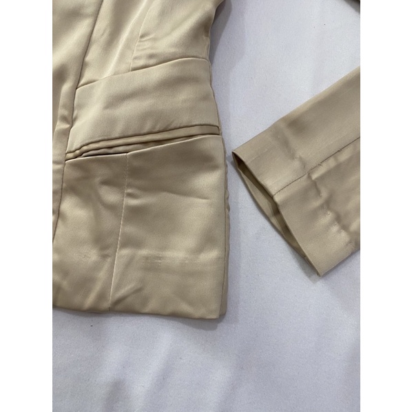 Áo vest nữ phi bóng Ninomaxx có lót đệm vai cao cấp - Thanh lý vnxk