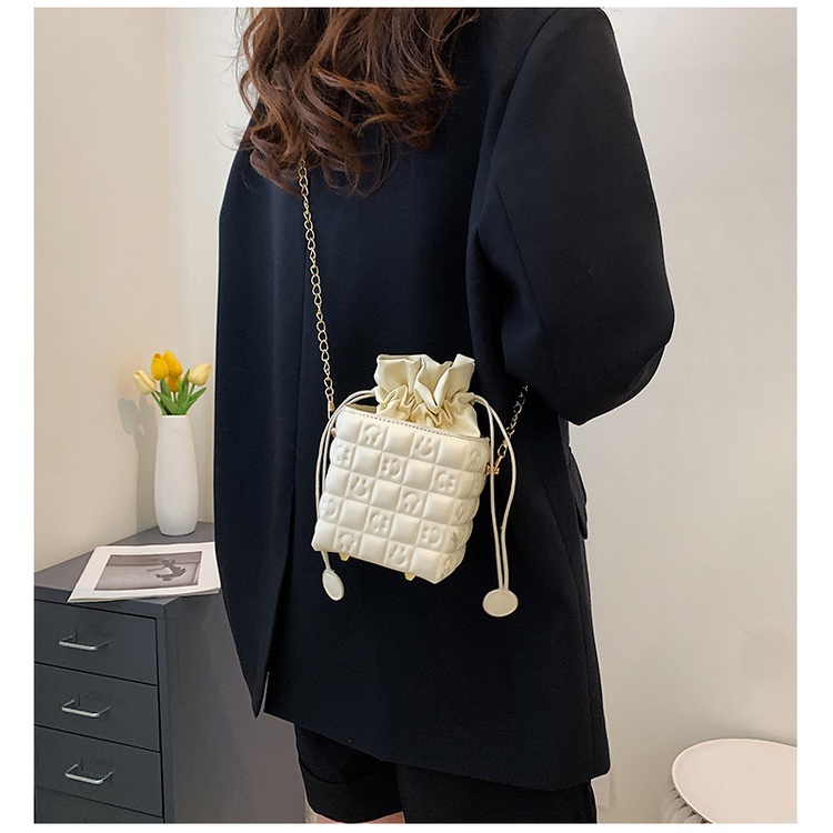 Túi Đeo JASMIN NOIR  Chéo Nhỏ Nhắn Họa Tiết Kẻ Sọc Phối Dây Xích Thời Trang Trẻ Trung Cho Nữ