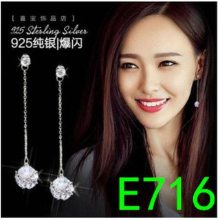 Khuyên tai dài lấp lánh