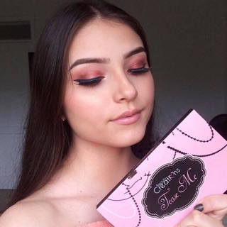 PHẤN MẮT BEAUTY CREATION TEASE ME