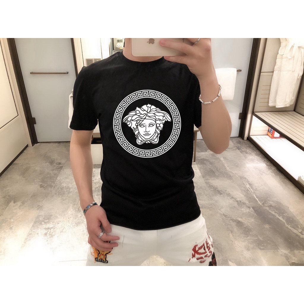 Áo thun nam cao cấp Versace thiết kế đơn giản và thoải mái với họa tiết logo thương hiệu nổi bật