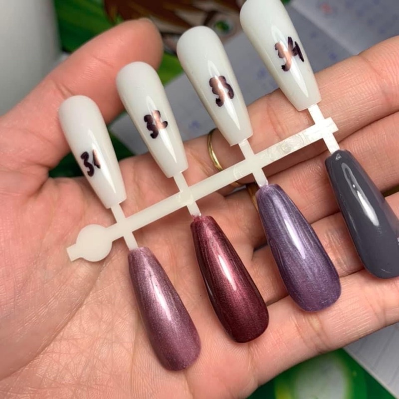 Sơn gel á chai đỏ nắp nhọn (sale siêu rẻ )