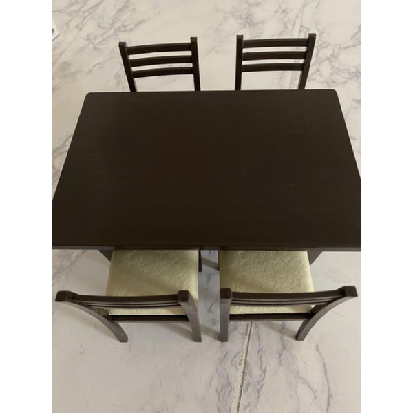 Mô hình bàn ăn cổ Rement Limited màu nâu