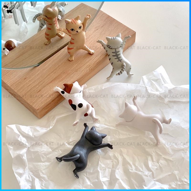 Giá Đỡ Bút Hình Mèo Đang Nhảy Dễ Thương Để Bàn Trang Trí