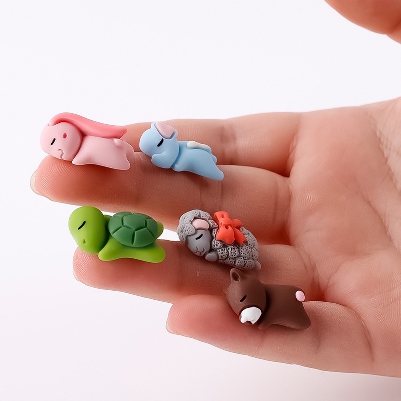 Đồ trang trí Động Vật Đang Ngủ Mini Bằng Nhựa Resin Dễ Thương Trang Trí Xe Hơi/Xe Máy