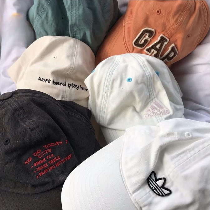 Nón Lưỡi Trai , Mũ Lưỡi Trai 2hand Unisex Nam Nữ Trơn Nhiều Màu Dập Tag Hiệu Thêu Cao Cấp Phong Cách Logo Thêu Mẫu 2