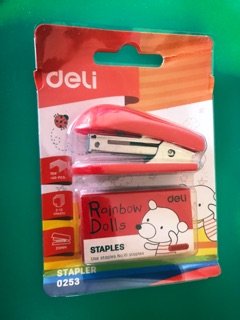 Dập gim deli 0253