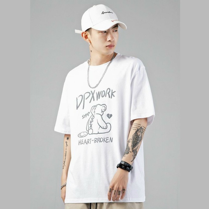 Áo thun trắng in hình gấu phản quang 2 màu vải cotton mềm mịn | BigBuy360 - bigbuy360.vn