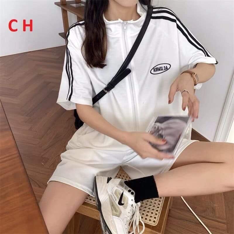 Bộ đùi khoá cổ nam nữ logo CH12