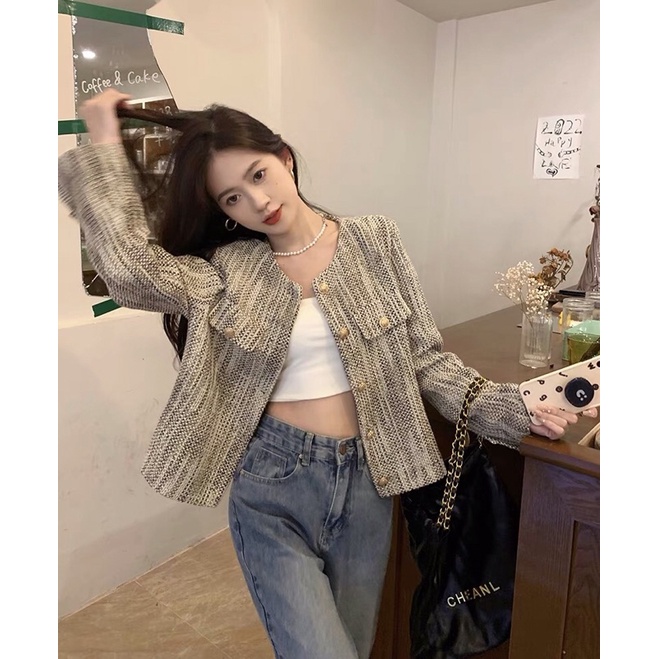 Áo khoác dạ tweed dài tay cúc màu vàng