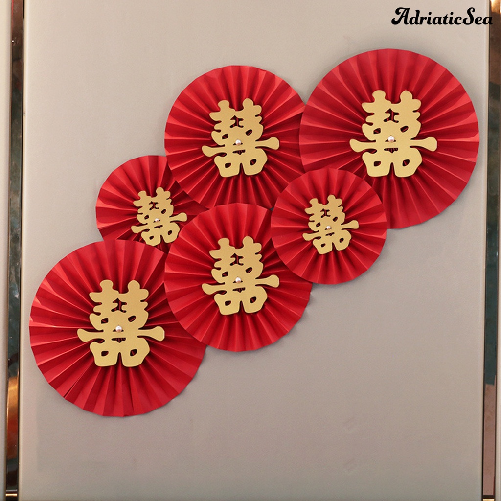 Quạt giấy treo tường trang trí tiệc cưới phong cách Trung Hoa