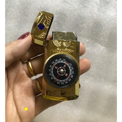 Hột Quẹt Zippo Kiêm La Bàn